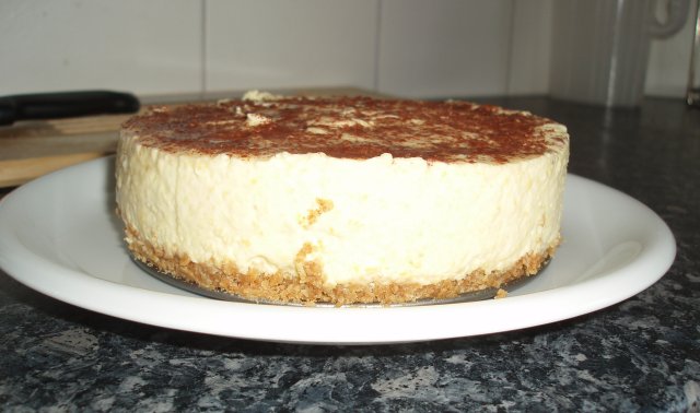 Mango-Cheesecake ohne Glasur